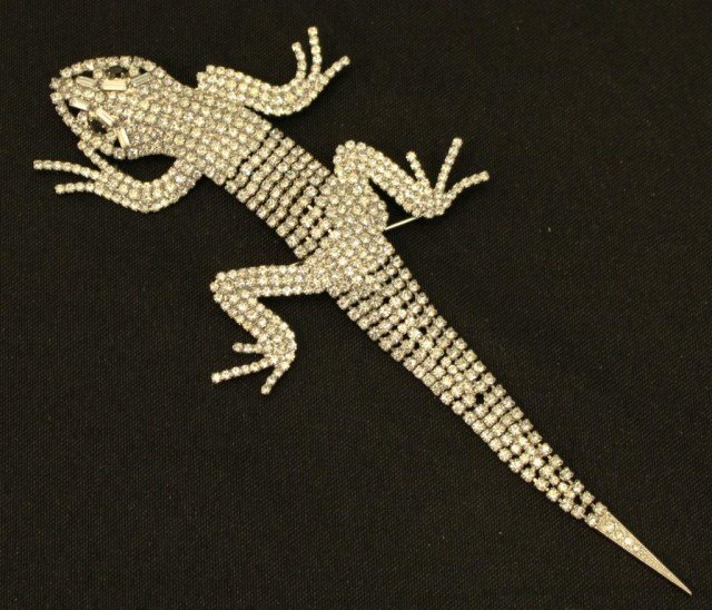 Butler & Wilson Austrian Crystal Shoulder Brooch (1 of 3)