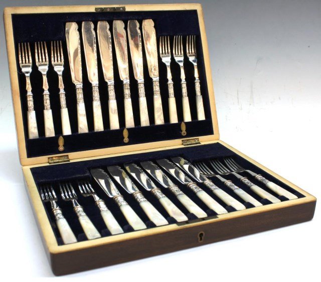 English Mother-of-Pearl & Silver-Plate Fish Set (1 of 6)