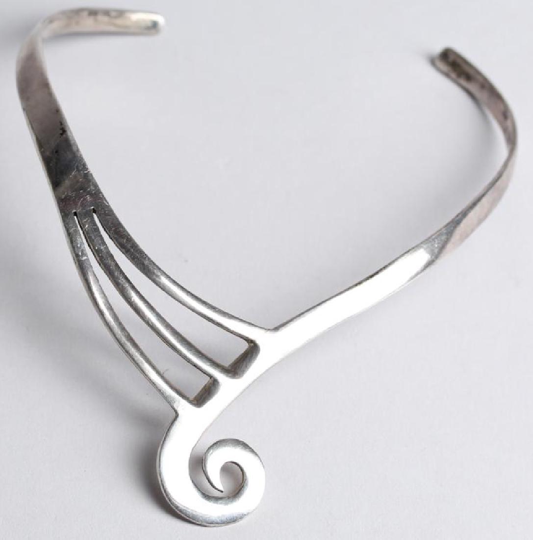 Asymmetrical Mexican Taxco Silver Choker: The back stamped "Taxco 925 / Sterling," and with an indecipherable maker's mark. 6.25" L. Approx. 1.45 ozt.