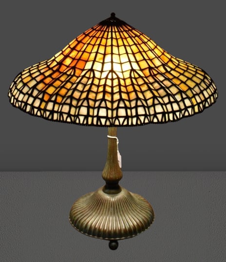 Tiffany Studios style Stained Glass "Lotus" lamp (1 of 20)