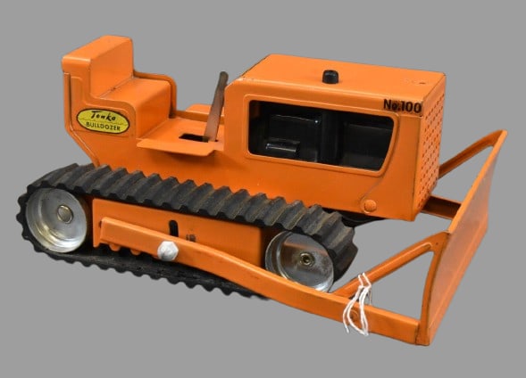 1960 Tonka #100 dozer (1 of 8)