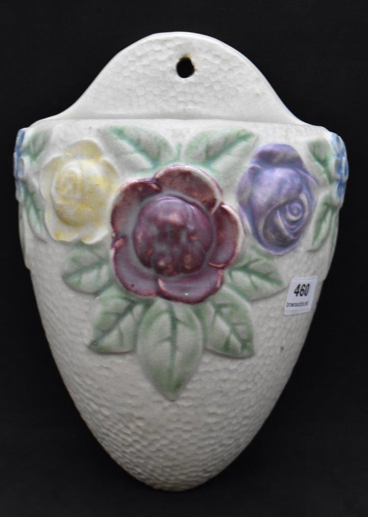 Mrkd. Roseville Rozane 8" wall pocket (1 of 8)