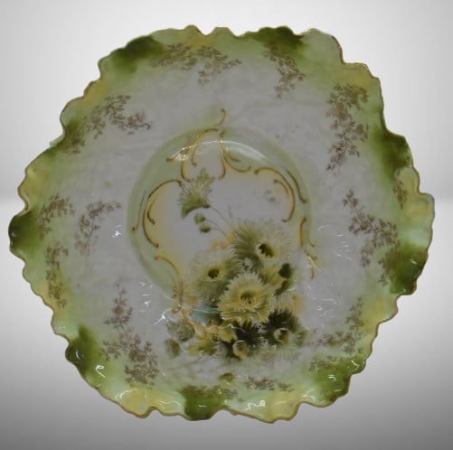 Unm. cabbage-shaped 10"d bowl, green flowers: Unm. cabbage-shaped 10"d bowl, green flowers;