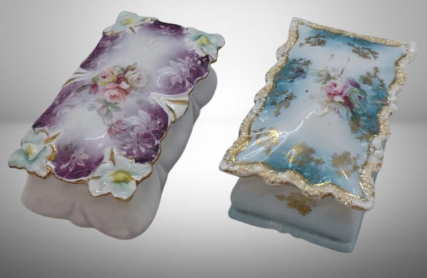 (2) R.S. Prussia trinket boxes, floral designs: (2) R.S. Prussia trinket boxes, floral designs; both meas. approx. 4" x 3"