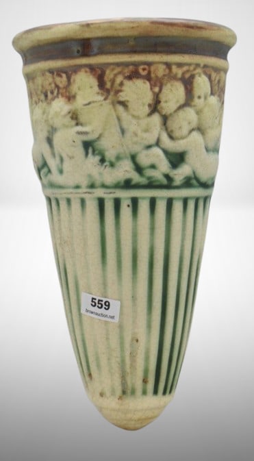 Weller Fairfield 9" wall pocket (1 of 7)