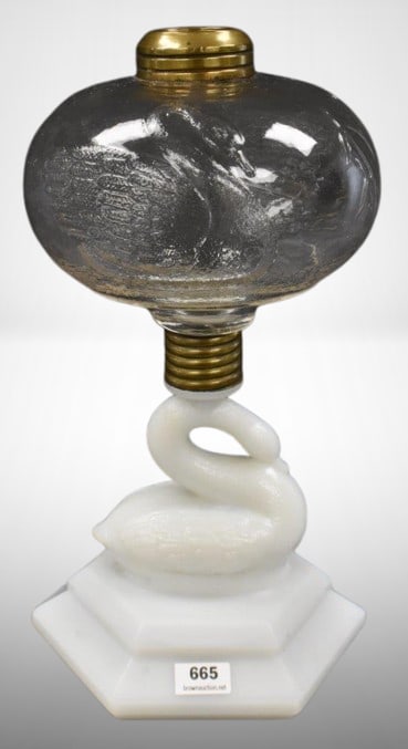 Atterbury figural Swan stem 10" kerosene stand lamp (1 of 10)