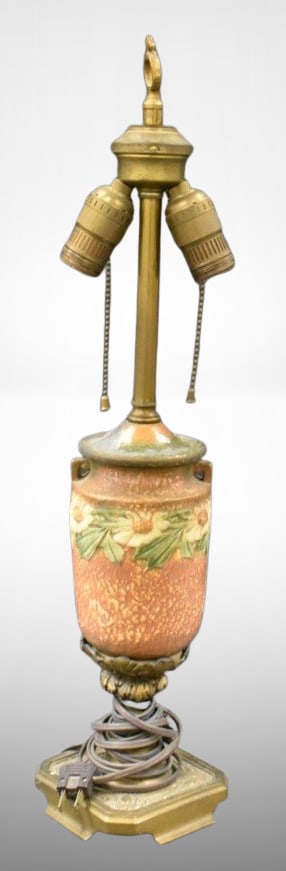 Roseville Dahlrose 22" table lamp (1 of 6)