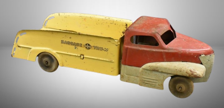 Buddy L pressed steel "Baggage Truck", 17"l: Buddy L pressed steel "Baggage Truck", 17"l;