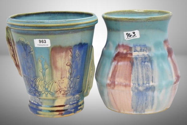 (2) Hull Stoneware 6.5" pcs: No. 40 vase and jardiniere (1 of 9)