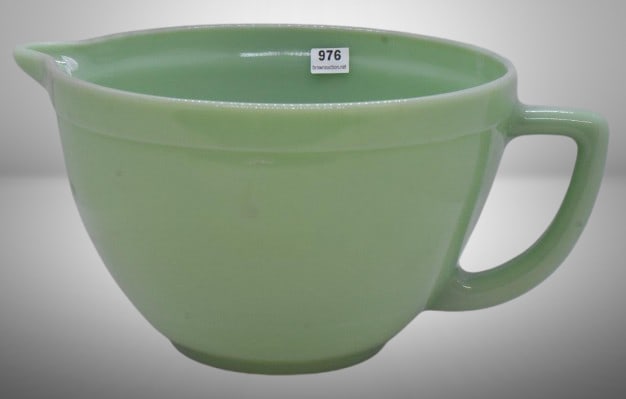 Fire King jadeite lare mixing bowl/pitcher (1 of 4)