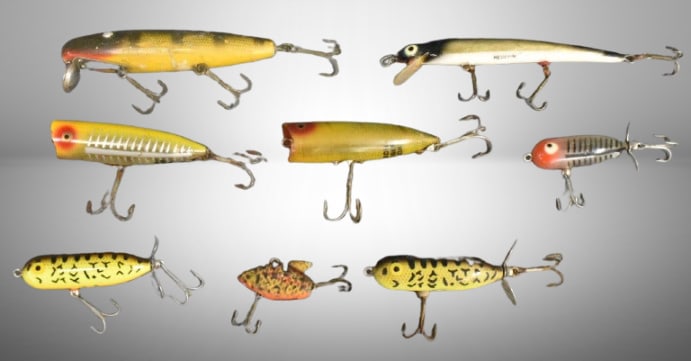 (8) Vintage fishing lures - most are Heddon: (8) Vintage fishing lures - most are Heddon;