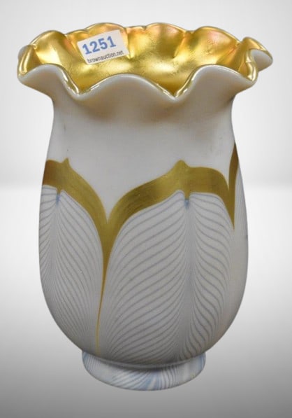Steuben glass gold aurene and calcite pulled feather lamp shade, 5.5"h (1 of 7)