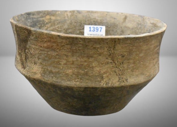 Pre-Columbian Native American Indian bowl (1 of 7)