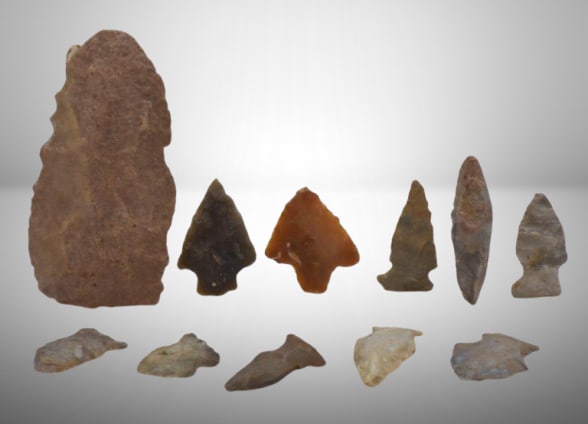 (11) Native American Indian artifacts - points, arrowheads, etc. (1 of 7)