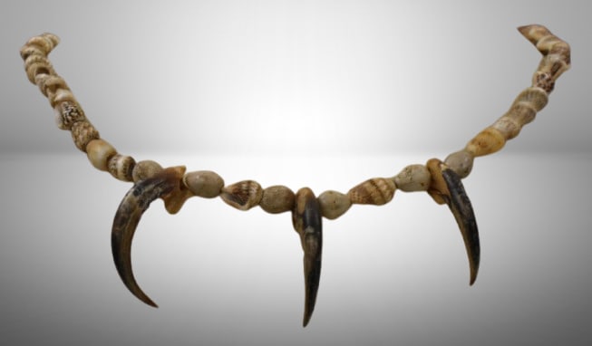 Shell/Tallon Necklace: Shell/Tallon Necklace; ; **FROM THE GALEN NICHOLS COLLECTION WE HAVE RELIED ON GALEN HEAVILY FOR WHAT DETAILS AND PROVENANCE WE HAVE SHARED. GALEN HAS COLLECTED FOR OVER 50 YEARS!