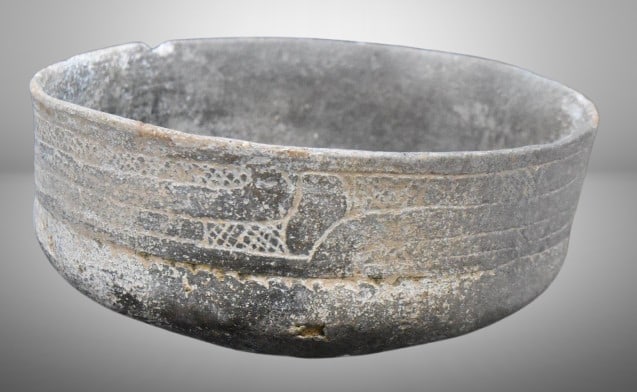 Native American Indian pot (1 of 12)