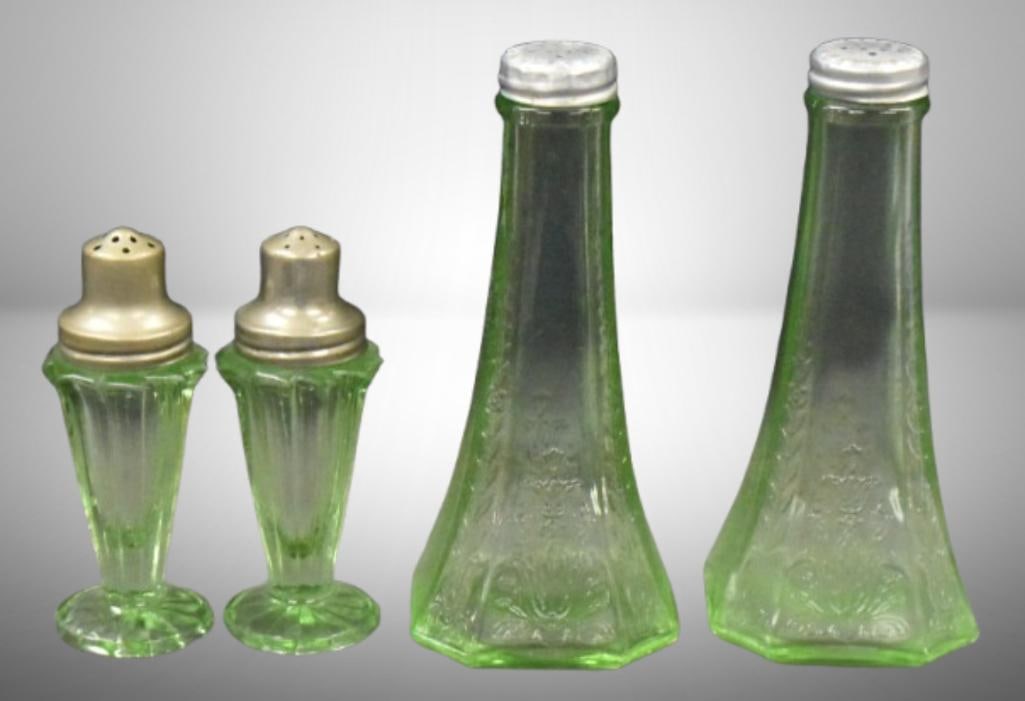 (2) Sets of green Depression salt and peppers; . Please use pictures as part of the description.: (2) Sets of green Depression salt and peppers; . Please use pictures as part of the description. Brown Auction attempts to call any flaw that can affect the value of each piece. It is the buyer's resp