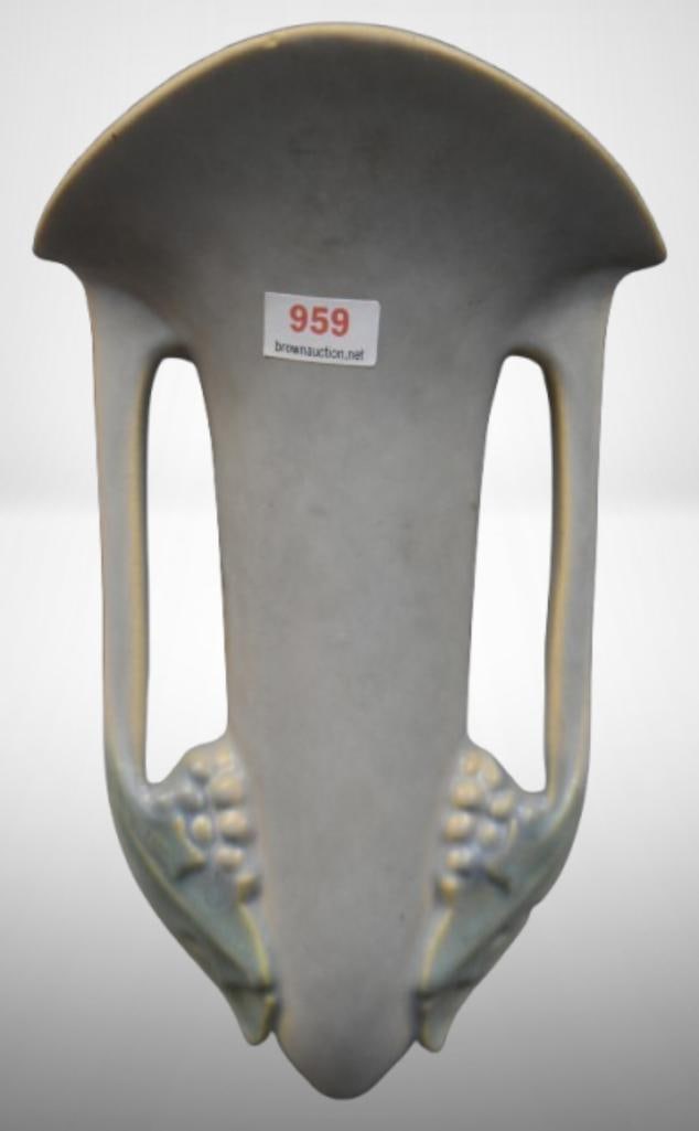 Roseville Tuscany 1255-8" wall pocket, gray: Roseville Tuscany 1255-8" wall pocket, gray; . Please use pictures as part of the description. Brown Auction attempts to call any flaw that can affect the value of each piece. It is the buyer's respon