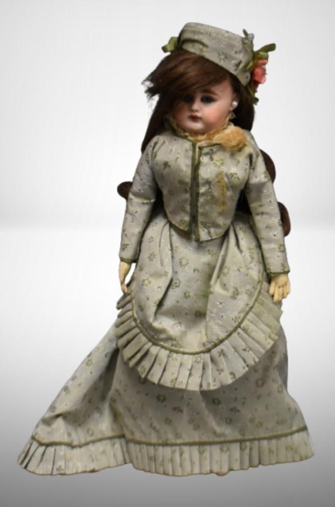 Vintage 13" doll - bisque face, cloth and leather body, 909 R markings (1 of 10)