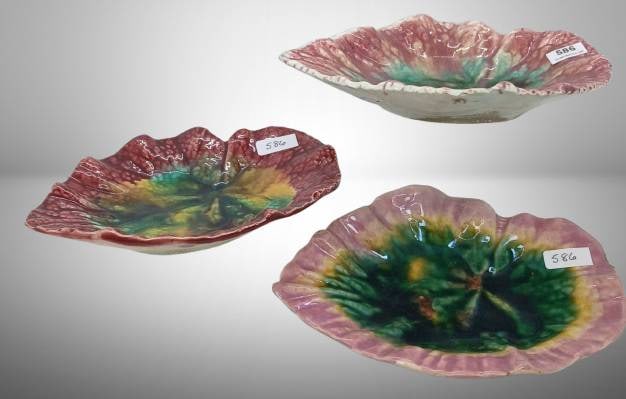 Majolica-Style Leaf-Shaped Dishes (3) (1 of 17)