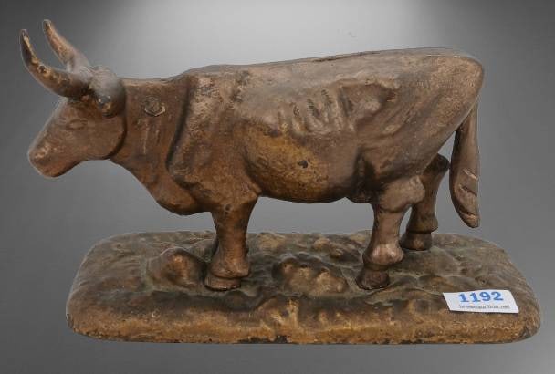 Cast Iron Cow Saving Bank (1 of 7)