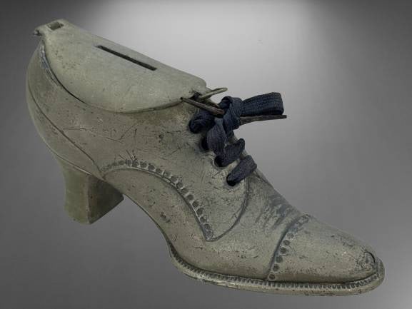 Cast Iron Shoe-Form Coin Bank (1 of 6)