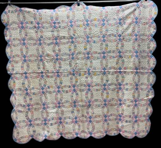 74" x 84" Double Wedding Ring Quilt (1 of 11)