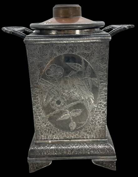 Unique Derby Silver Co. Quadruple Plate Oil Lamp (1 of 11)