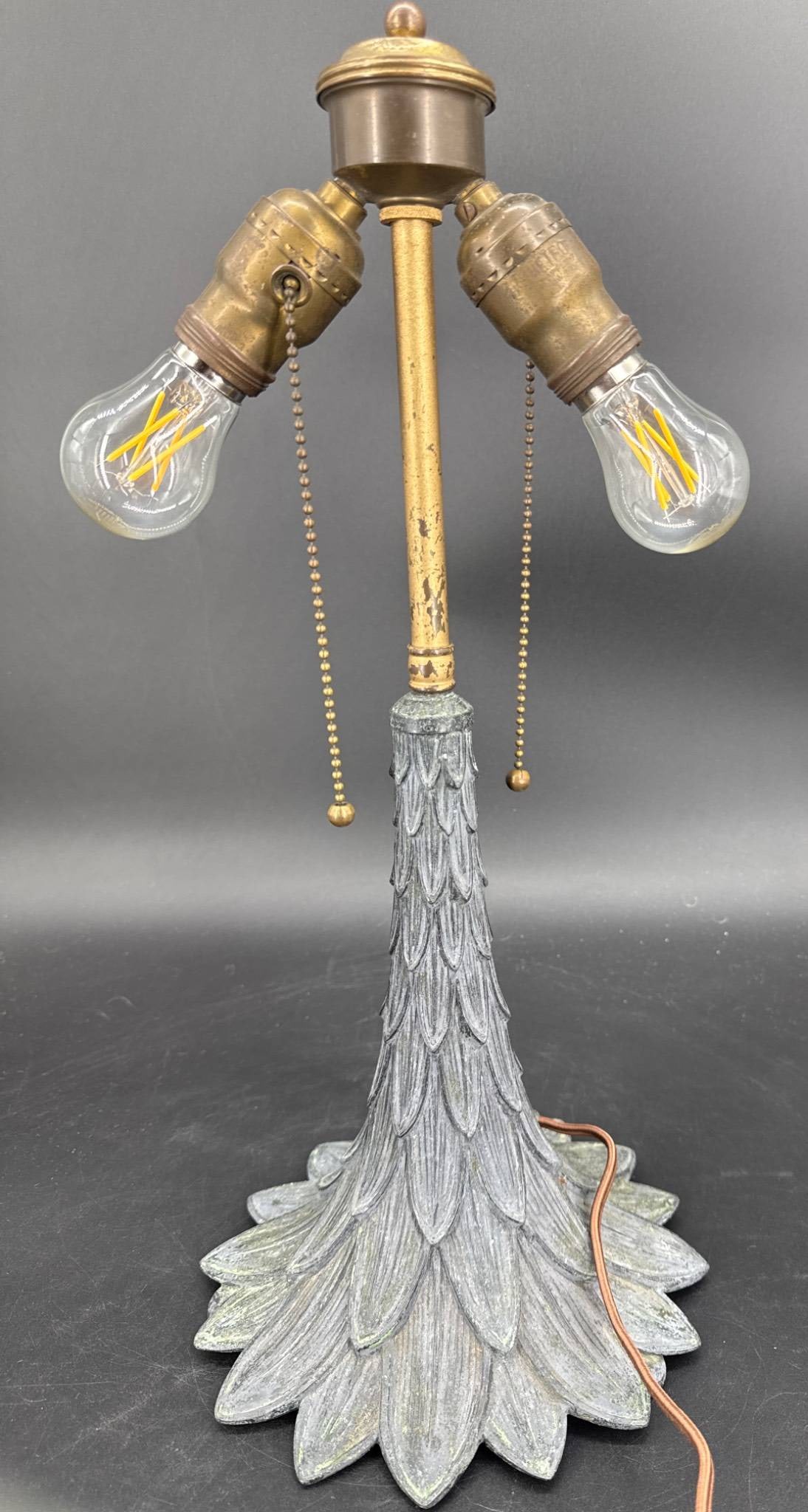 Art Deco-Style Lamp With Leaf Motif Base (1 of 8)