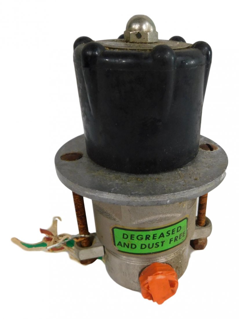 Nasa Reducing & Relief Regulator: Nasa Reducing & Relief Regulator Part #10941-HA2B 'Made by Grove All items from the Estate of Charlie Bell space auction in May of 2000