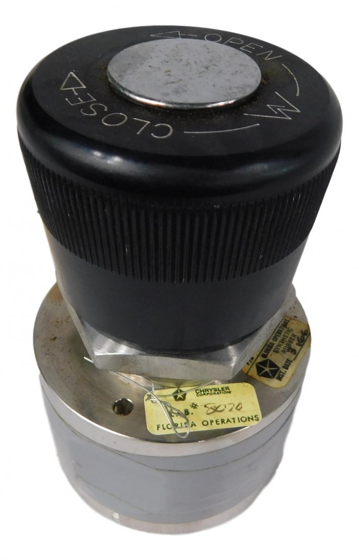 Nasa Apollo Mission Hand Shut off Valve Saturn IV (1 of 3)