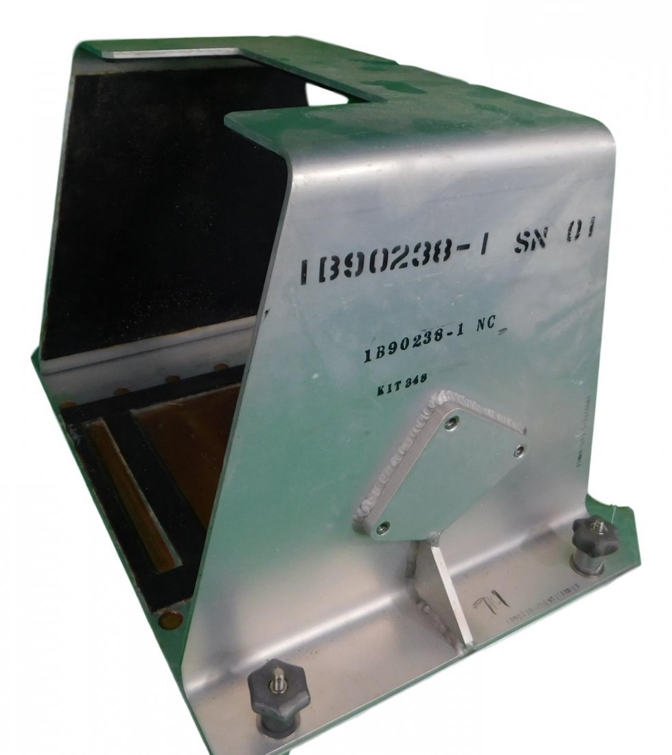 Flown Skylab Fixture Kit 348 MacDonald Douglas: Flown NASA Skylab Fixture Kit 348 Made by McDonald Douglas Part No 1B-90238-1 SN:1 Piece is 13" by 21" by 15" All items from the Estate of Charles Bell space auction in May of 2000All item for this Au