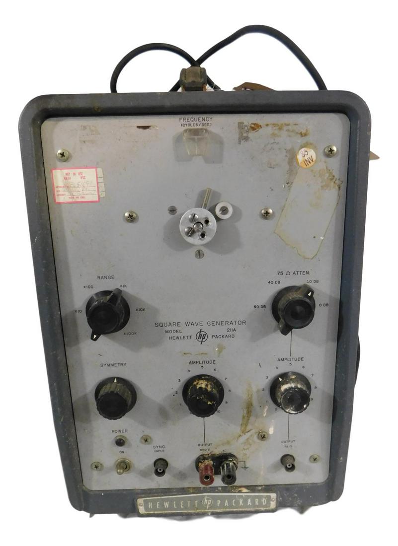 NASA APOLLO MISSION SQUARE WAVE GENERATOR (1 of 8)