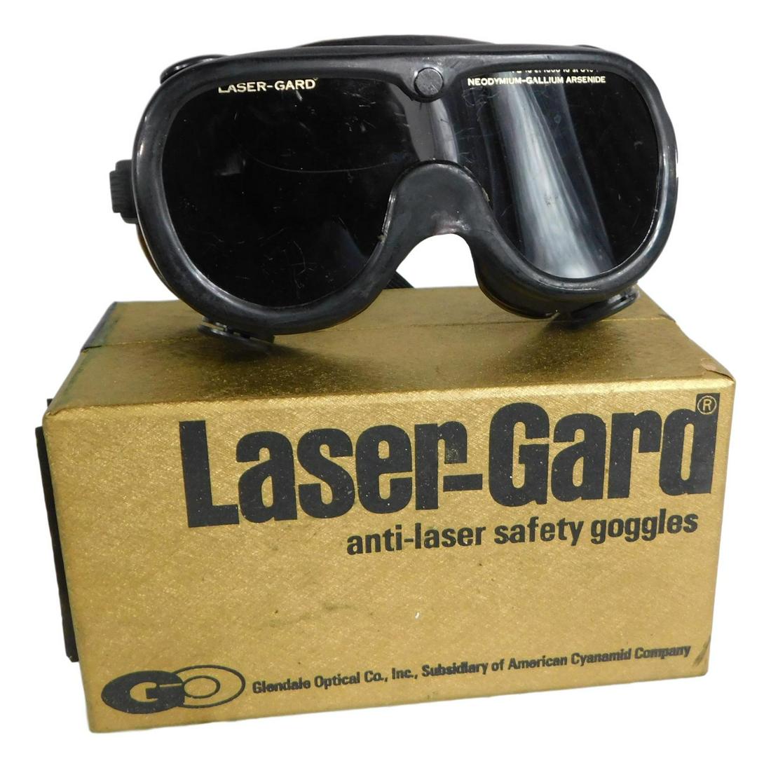 NASA APOLLO MISSION LASER GUARD SAFETY GOGGLES (1 of 4)