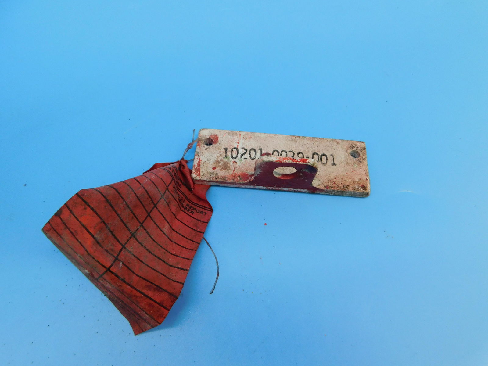 NASA UNIDENTIFIED SPACE ITEM NO RESERVE: NASA Unidentified items up for auction. All items from NASA; some APOLLO, some Space Shuttle possible flown items. You will have to be the judge on these. All items from the Estate of Charles Bell spa