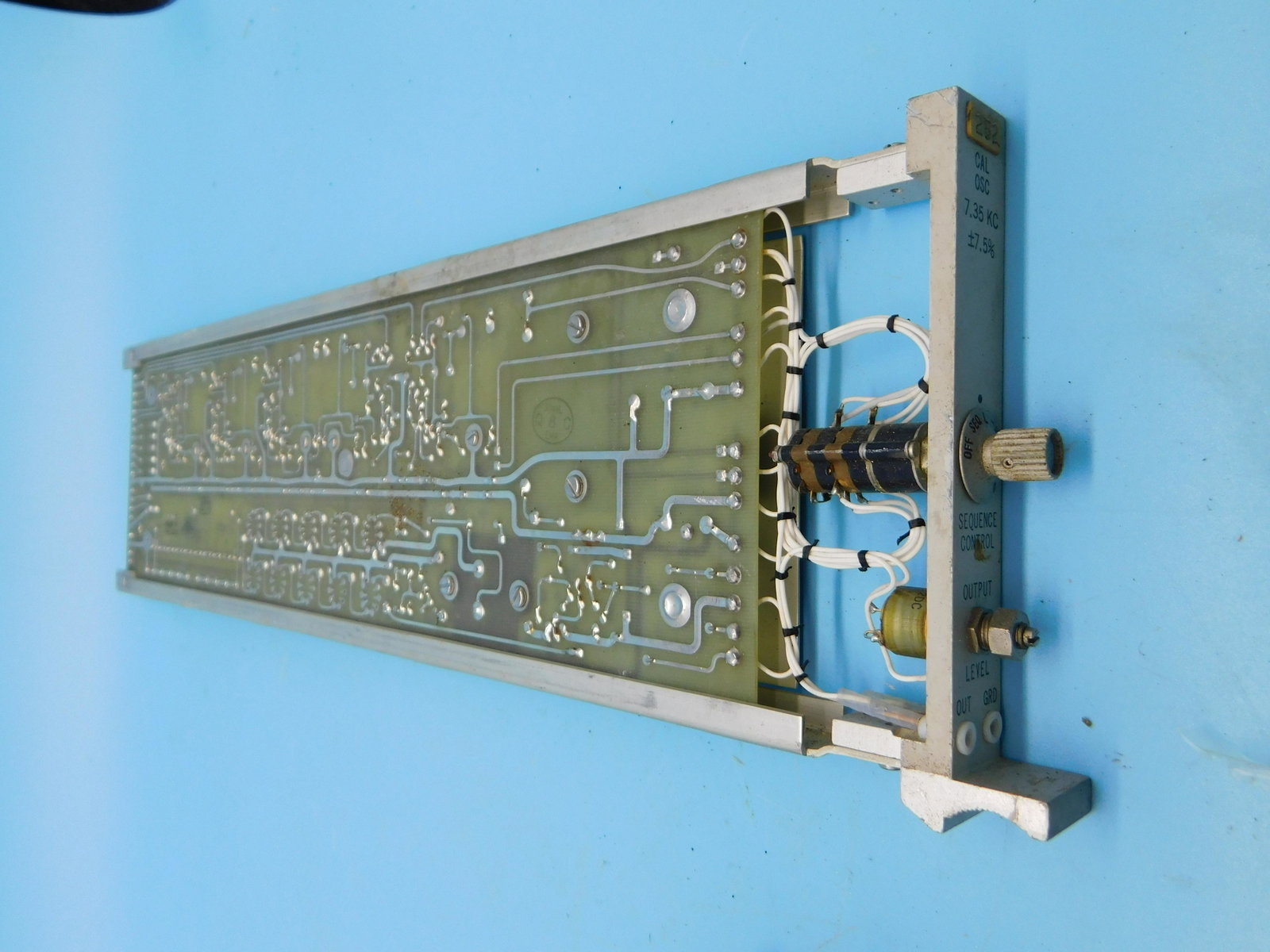 NASA UNIDENTIFIED SPACE ITEM NO RESERVE: NASA Unidentified items up for auction. All items from NASA; some APOLLO, some Space Shuttle possible flown items. You will have to be the judge on these. All items from the Estate of Charles Bell spa