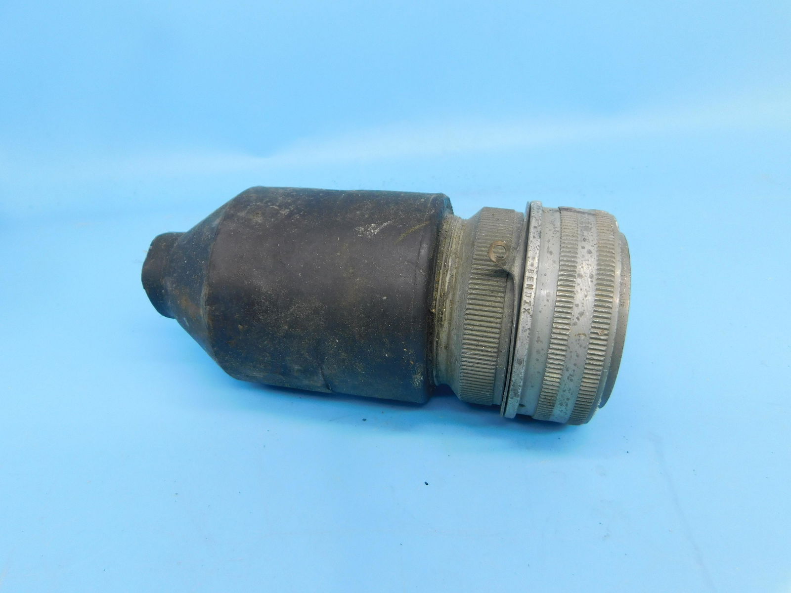 NASA UNIDENTIFIED SPACE ITEM NO RESERVE: NASA Unidentified items up for auction. All items from NASA; some APOLLO, some Space Shuttle possible flown items. You will have to be the judge on these. All items from the Estate of Charles Bell spa