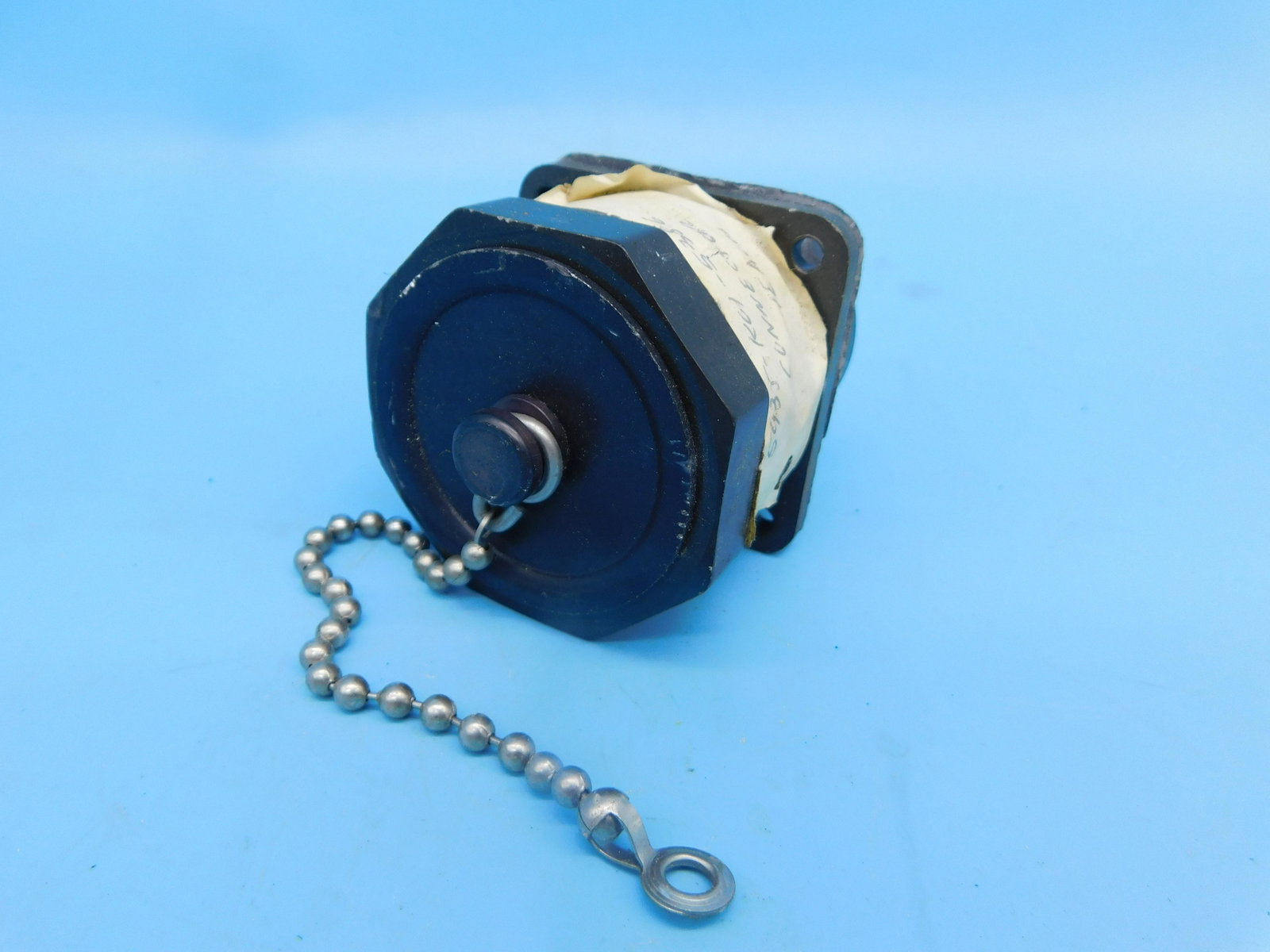 NASA UNIDENTIFIED SPACE ITEM NO RESERVE: NASA Unidentified items up for auction. All items from NASA; some APOLLO, some Space Shuttle possible flown items. You will have to be the judge on these. All items from the Estate of Charles Bell spa