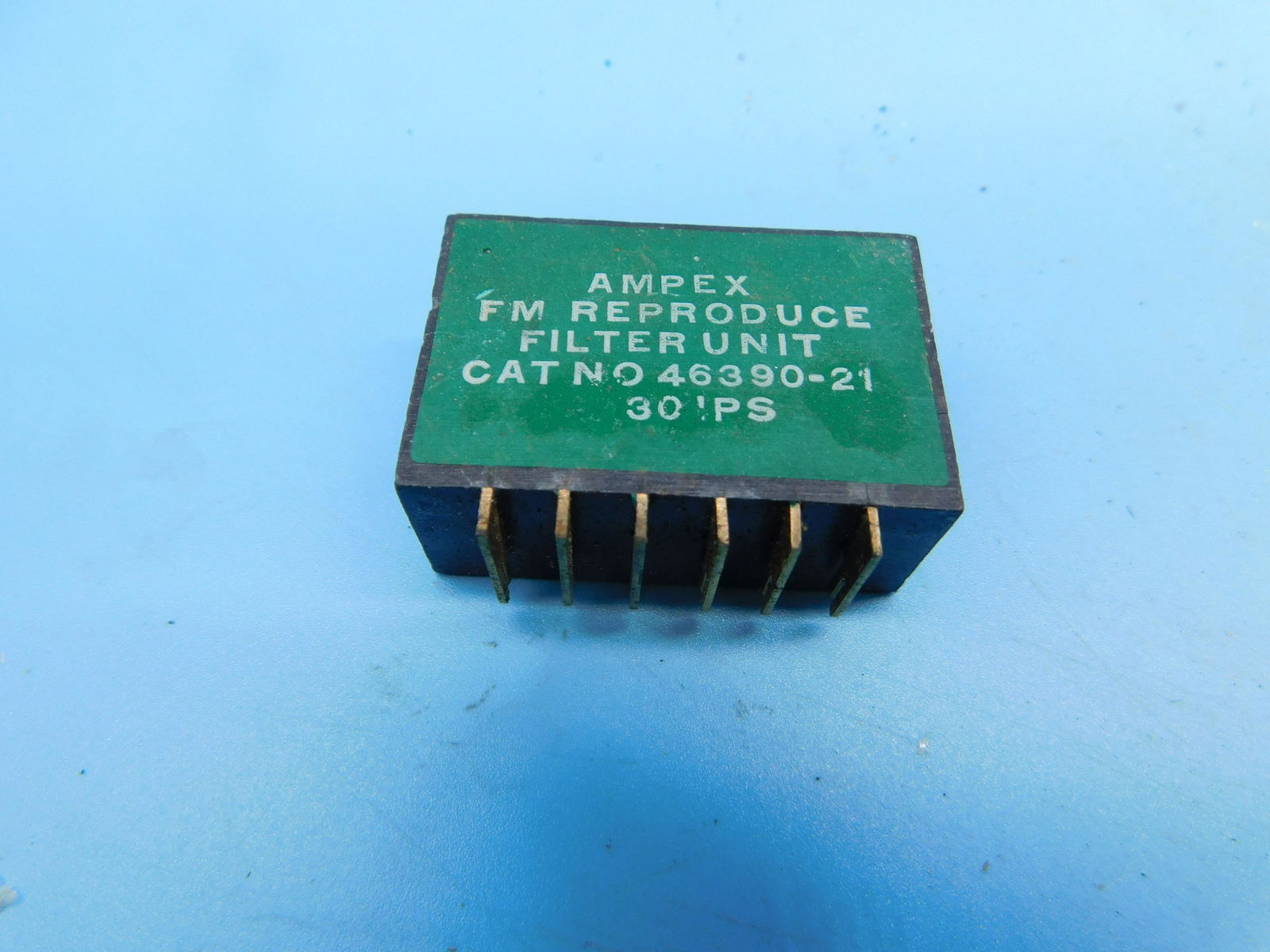 NASA UNIDENTIFIED SPACE ITEM NO RESERVE: NASA Unidentified items up for auction. All items from NASA; some APOLLO, some Space Shuttle possible flown items. You will have to be the judge on these. All items from the Estate of Charles Bell spa