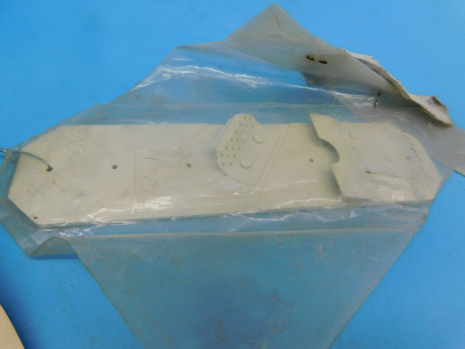 NASA UNIDENTIFIED SPACE ITEM NO RESERVE: NASA Unidentified items up for auction. All items from NASA; some APOLLO, some Space Shuttle possible flown items. You will have to be the judge on these. All items from the Estate of Charles Bell spa