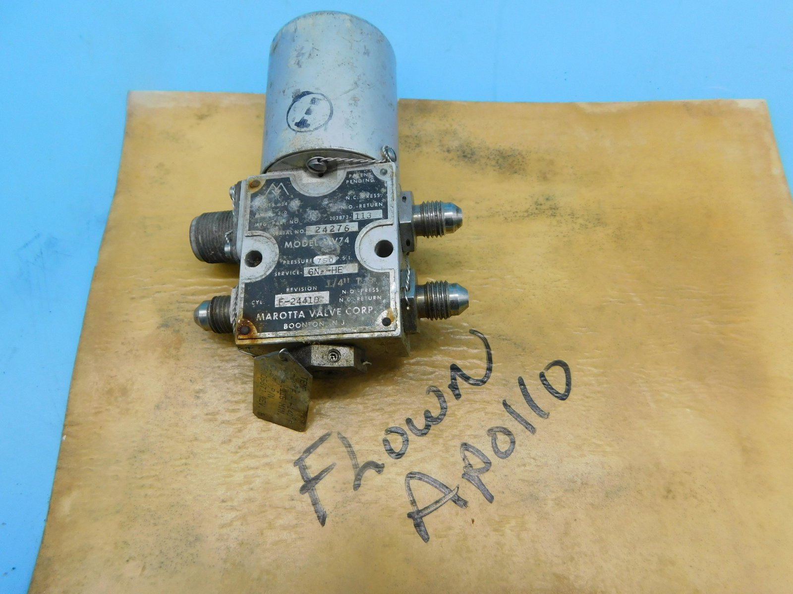 NASA UNIDENTIFIED SPACE ITEM NO RESERVE: NASA Unidentified items up for auction. All items from NASA; some APOLLO, some Space Shuttle possible flown items. You will have to be the judge on these. All items from the Estate of Charles Bell spa