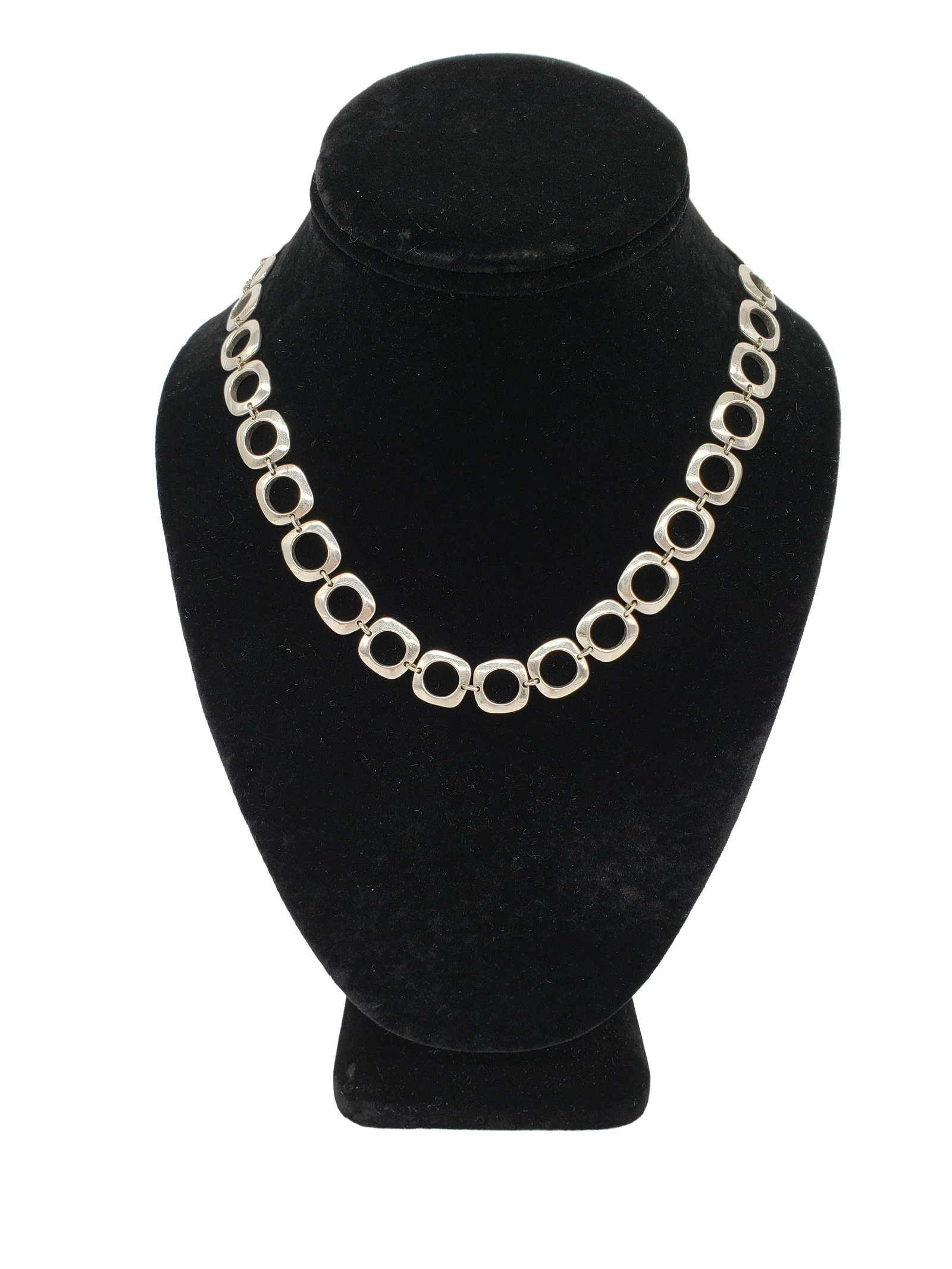 Vintage Tiffany And Co.Elsa Peretti Square Link Toggle: Vintage Tiffany And Co. Elsa Peretti Square Link Toggle Necklace. Preowned- Vintage Length-16"