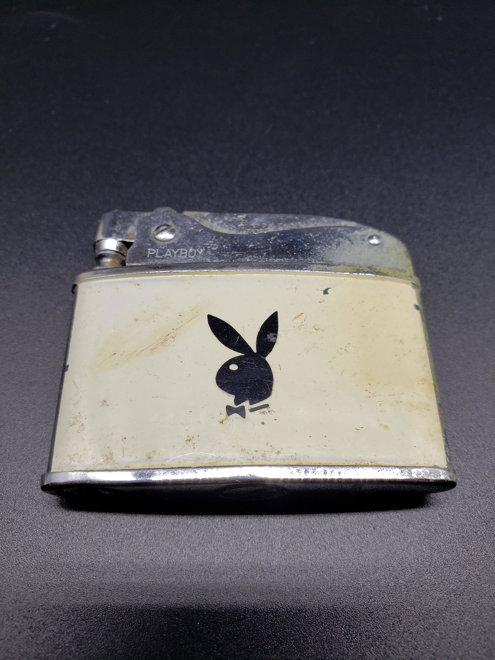 VINTAGE PLAYBOY LIGHTER (1 of 3)