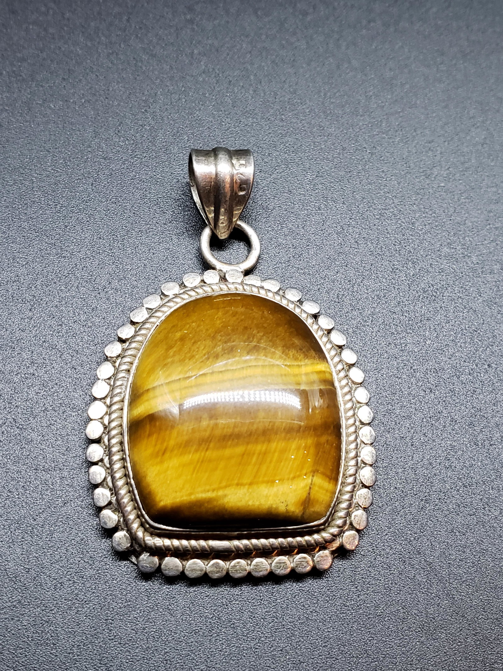 VINTAGE STERLING PENDANT: Vintage Sterling Pendant Piece is 1 3/4" x 1 1/4" All items for this Auction Located in in Hollywood Florida Warehouse For Shipping Call today for quote they have item numbers and Pak Mail is availabl