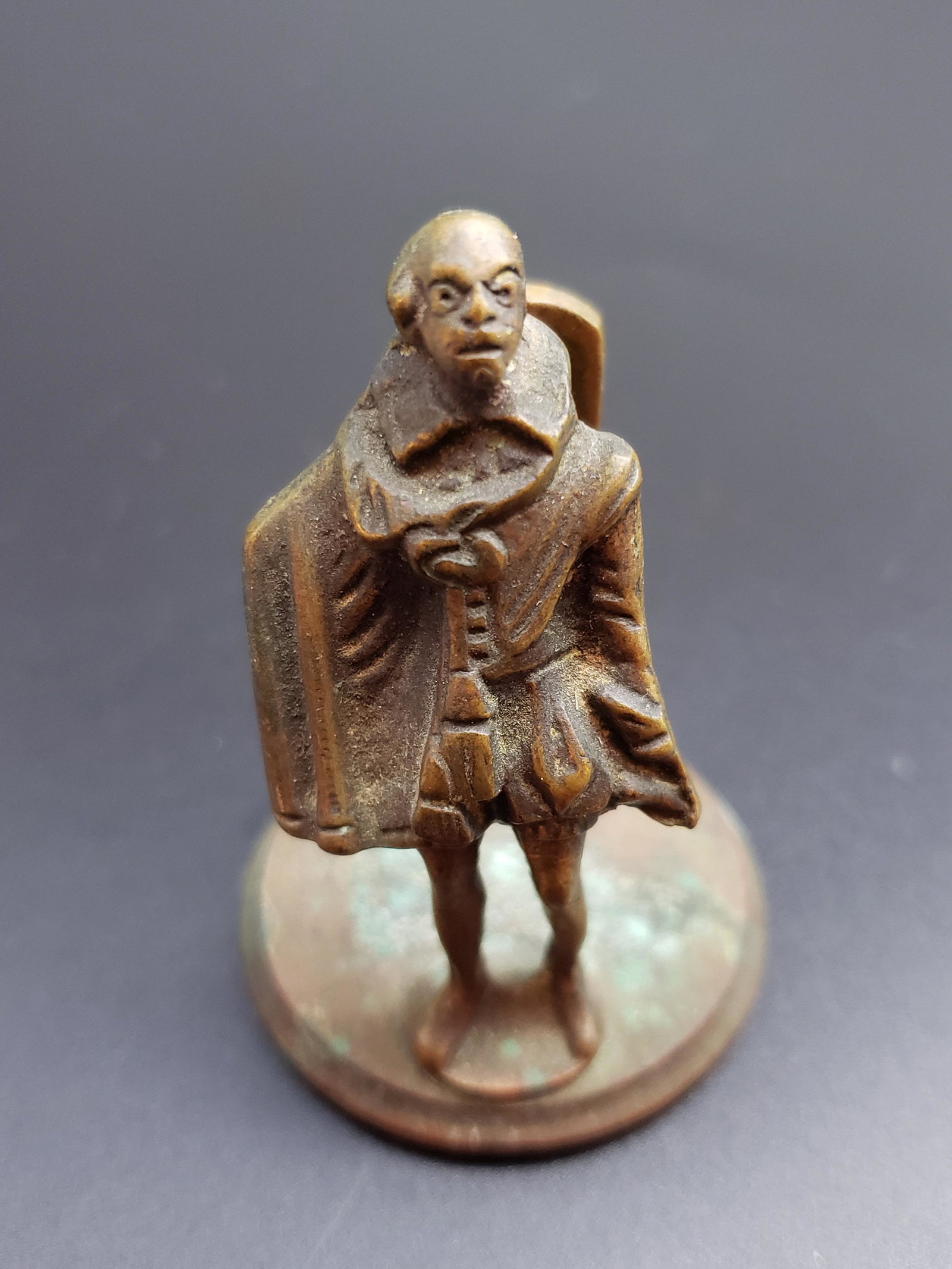 BRONZE SHAKESPEARE LETTER HOLDER: Bronze Shakespeare Letter Holder Piece is 2 3/4" x 1 3/4" All items for this Auction Located in in Hollywood Florida Warehouse For Shipping Call today for quote they have item numbers and Pak Mail is 