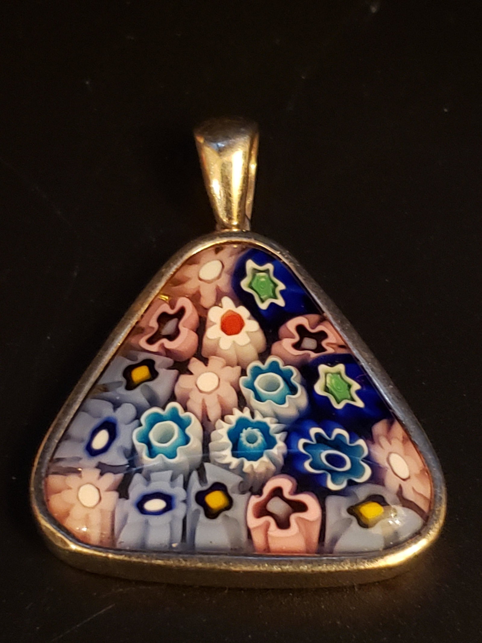 MILLIFLORIE 925 SILVER PENDANT: Milliflorie 925 Silver Pendant Piece is 1 1/2" x 1 1/4" All item for this Auction Located in in Hollywood Florida Warehouse For Shipping Call today for quote they have item numbers and Pak Mail is ava