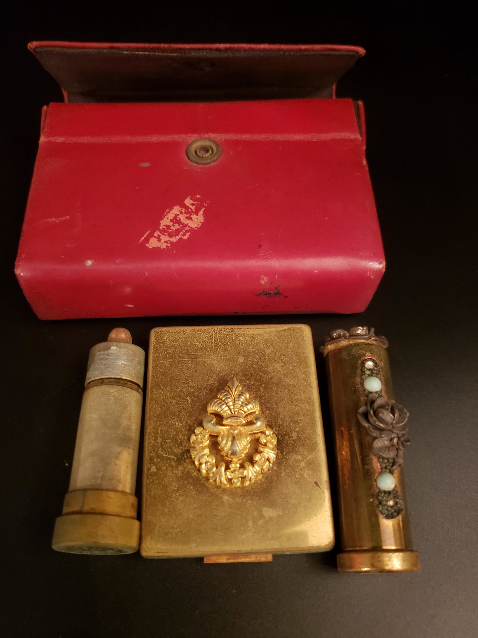VANITY COMPACT/LIPSTICK SET ORIGINAL CASE: Vanity Compact/Lipstick Set in Original Case Piece is 3 3 /4" x 2 3/4" All item for this Auction Located in in Hollywood Florida Warehouse For Shipping Call today for quote they have item numbers and 