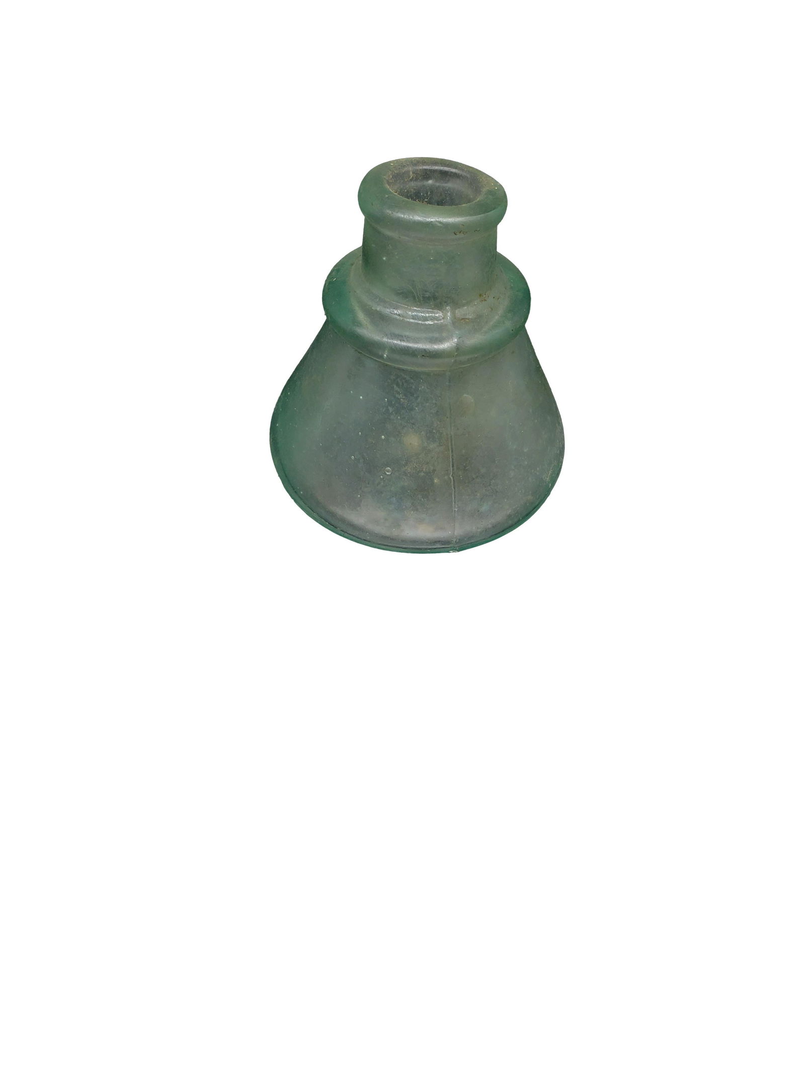 ANTIQUE OCEAN GLASS FIND (1 of 3)