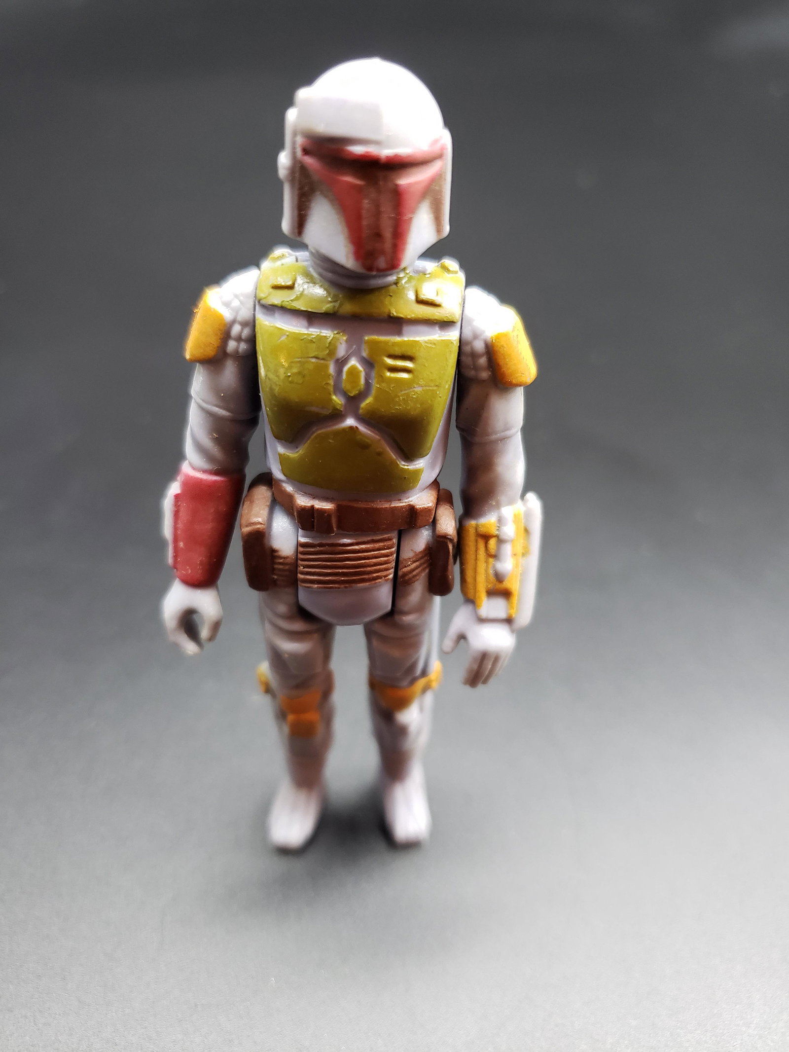 VINTAGE 1977 STAR WARS ACTION FIGURE: Vintage 1977 Star Wars Action Figure Piece is 3 3/4" All items from this Auction Located in in Hollywood Florida Warehouse For Shipping Call today for quote they have item numbers and Pak Mail is avai