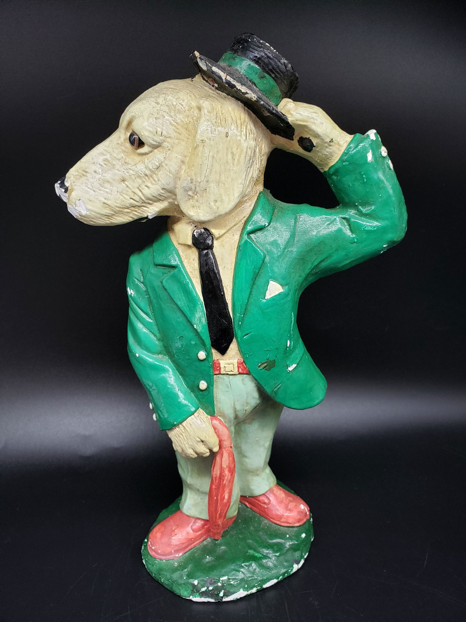 SIGNED ST. PATRICKS DAY CHALKWARE DOG (1 of 5)